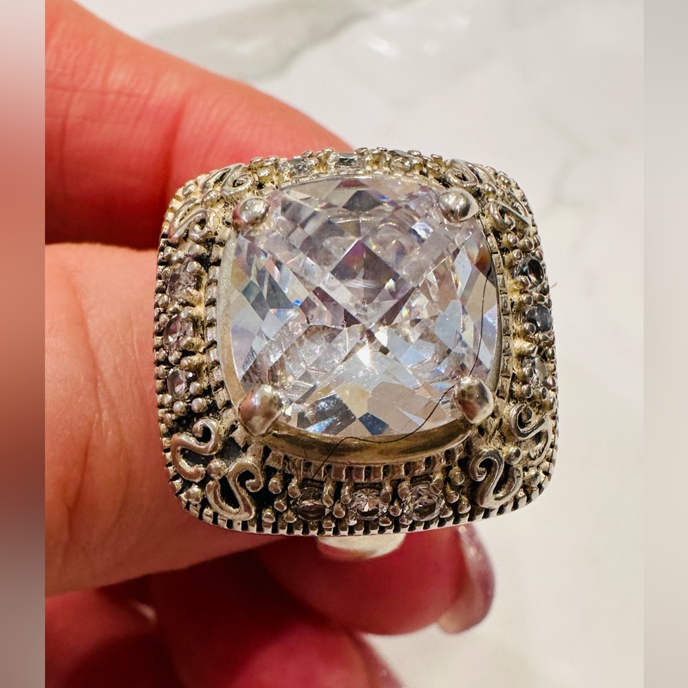 Gorgeous Statement Ring - image 5